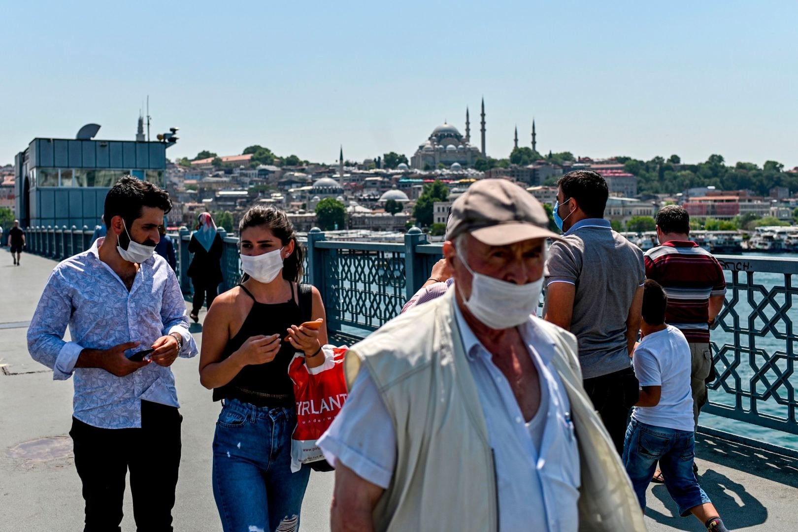 Türkiyədə daha 24 nəfər koronadan öldü