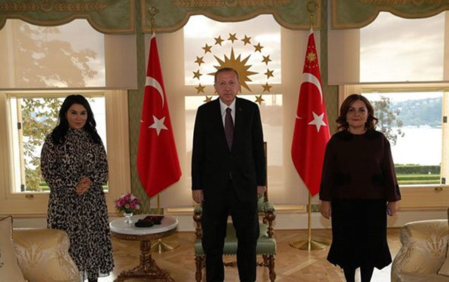 Türkiyə Prezidenti Rəcəb Tayyib Ərdoğan azərbaycanlı xanımları qəbul edib