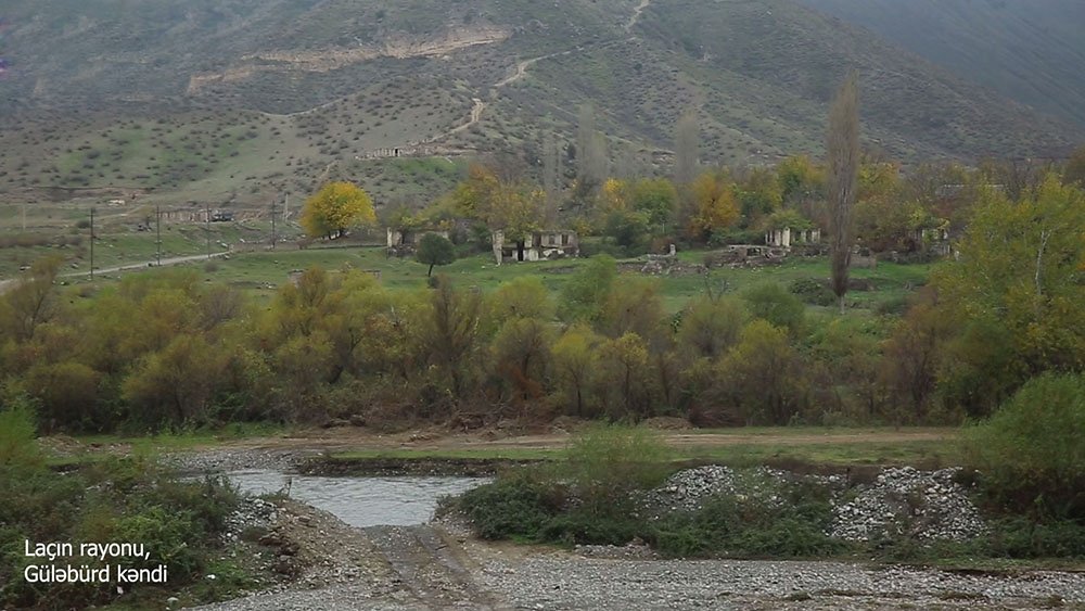 Laçın rayonunun işğaldan azad olunan Güləbürd kəndindən videoreportaj