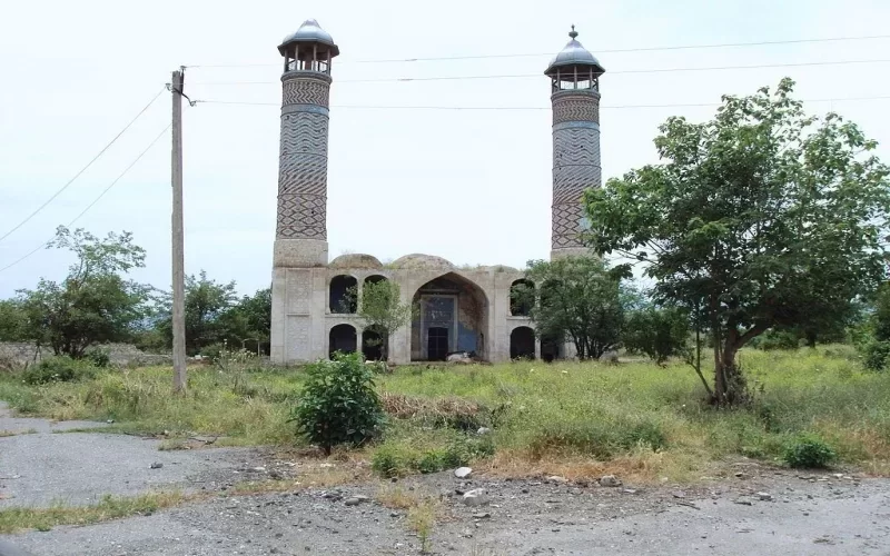 Ağdamın Cümə məscidi işıqlandırıldı - FOTO