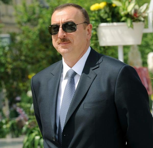 Prezident sülhməramlılara və İrəvana xəbərdarlığı etdi