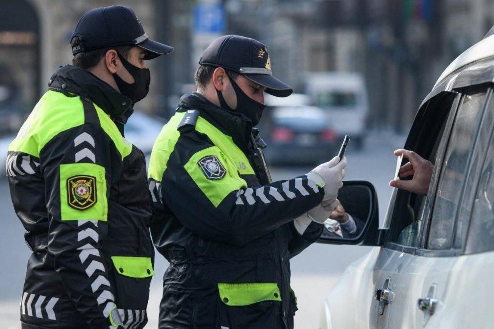 DİN: Karantin postlarından icazəsiz keçməyə cəhd göstərən 2059 nəqliyyat vasitəsi geri qaytarılıb