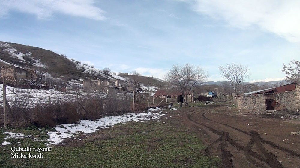 Müdafiə Nazirliyi Qubadlı rayonunun Mirlər kəndinin videogörüntülərini yayıb VİDEO