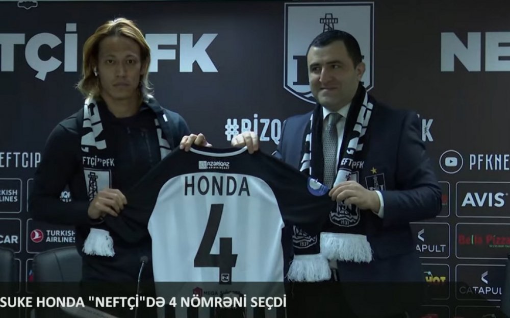 “Neftçi” klubu yeni transferi Keysuke Honda ilə müqavilə imzalayıb
