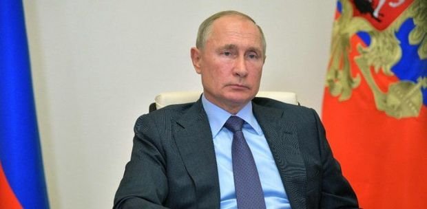 Vladimir Putin koronavirusa qarşı peyvənd olundu