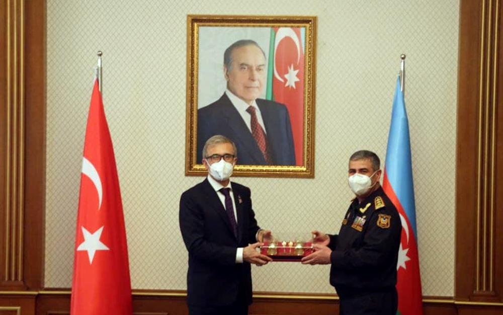 Azərbaycan və Türkiyə hərbi sahədə yeni birgə layihələrin həyata keçirilməsinin yollarını müəyyənləşdirib