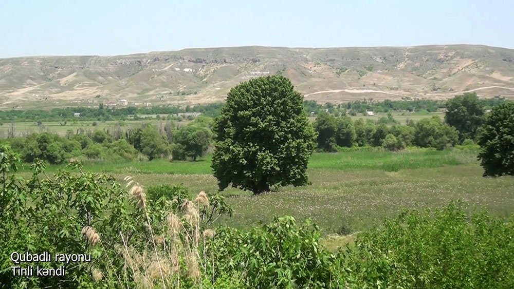 Müdafiə Nazirliyi Qubadlı rayonunun Tinli kəndinin videogörüntülərini paylaşıb
