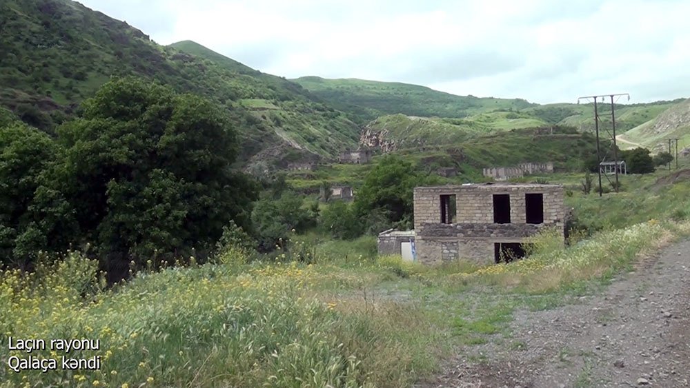 Laçın rayonunun Qalaça kəndindən videogörüntülər -