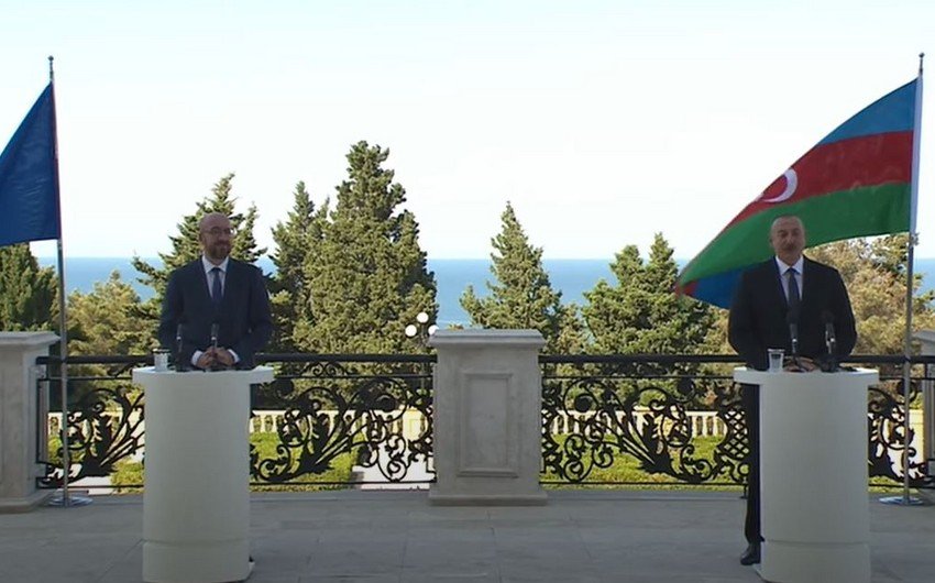 Prezident İlham Əliyev və Şarl Mişel birgə mətbuat konfransı keçirir