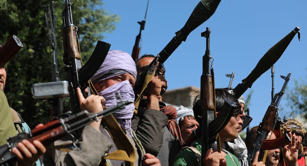 “Taliban” Kabildə komendant saatı elan edib