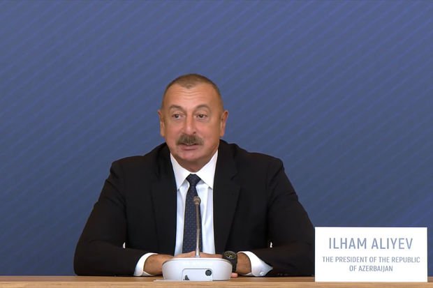 İlham Əliyev Qlobal Bakı Forumunda çıxış edir