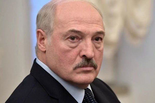 Lukaşenko: “Polşa ilə qarşıdurma istəmirik”