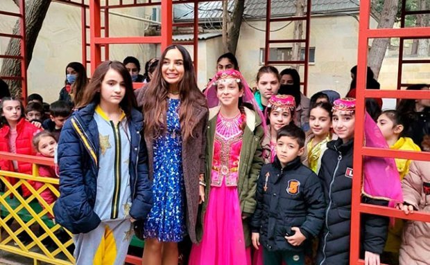 Leyla Əliyeva uşaq evini ziyarət edib