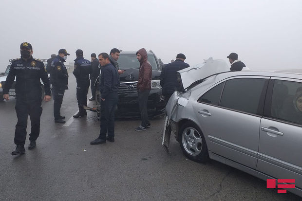 Bakı-Qazax yolunda 40 maşın toqquşdu: Ölən var