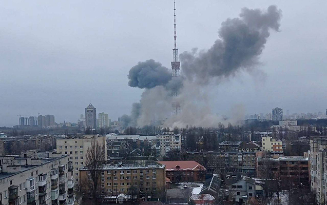 Kiyevdə televiziya qülləsi vuruldu