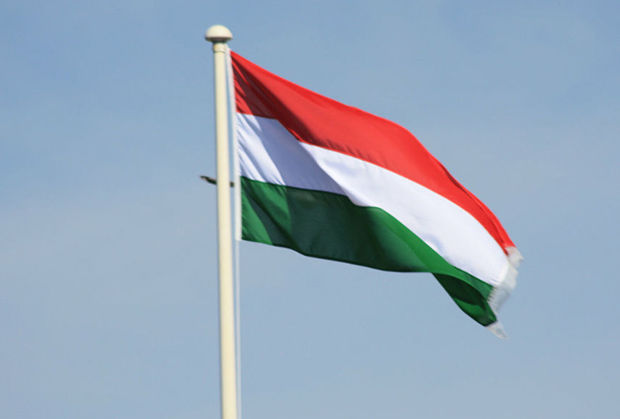 Budapeşt NATO qoşunlarının ölkədə yerləşdirilməsinə razılıq verdi