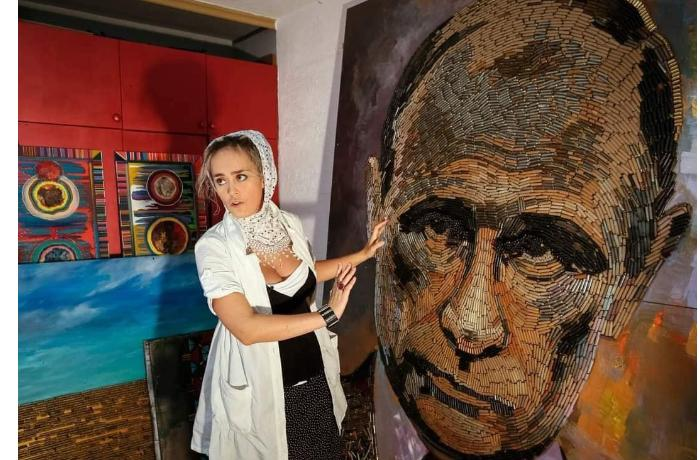 Ukraynalı rəssam güllə gilizlərindən Putinin rəsmini yaratdı