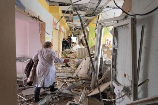 Mariupolun meri: “Uşaq xəstəxanasının bombalanması nəticəsində 50-yə yaxın insan diri-diri yanıb”