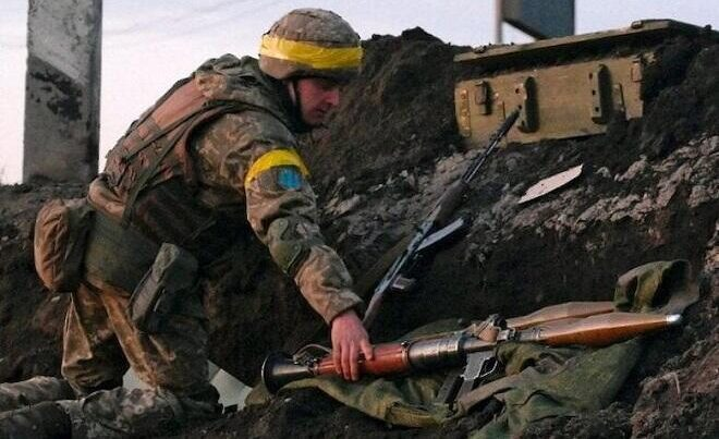 Ukrayna Donetskin Marinka şəhərini geri qaytarıb