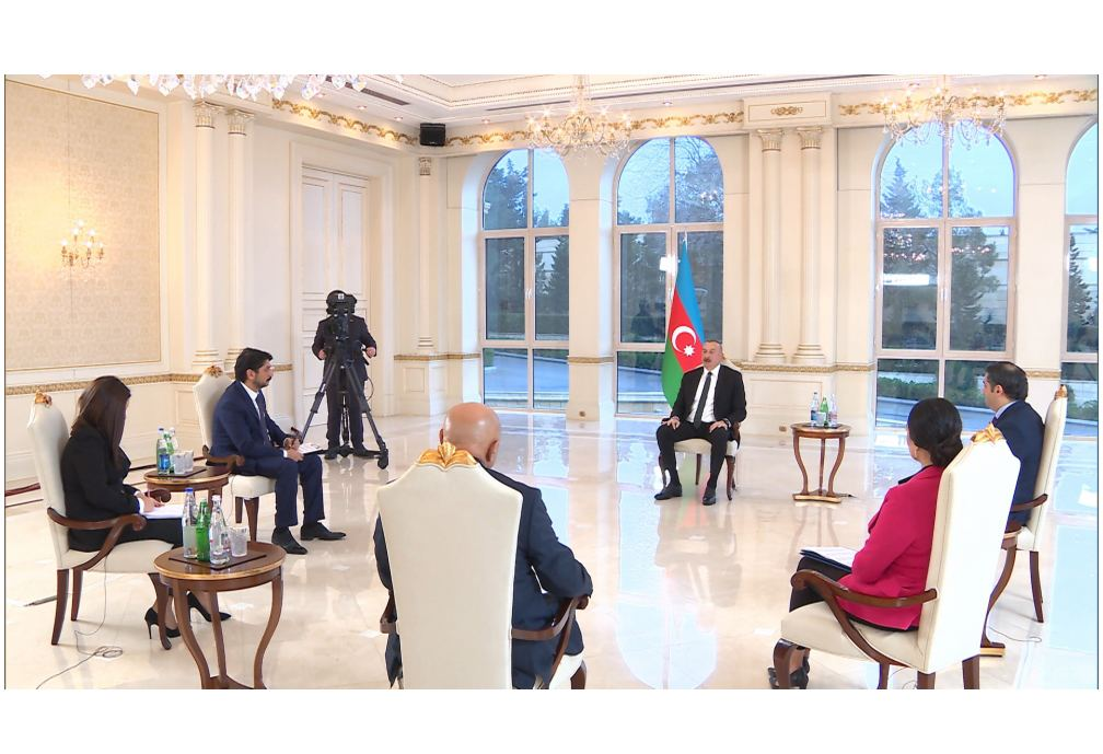 Prezident İlham Əliyev yerli televiziya kanallarına müsahibə verir
