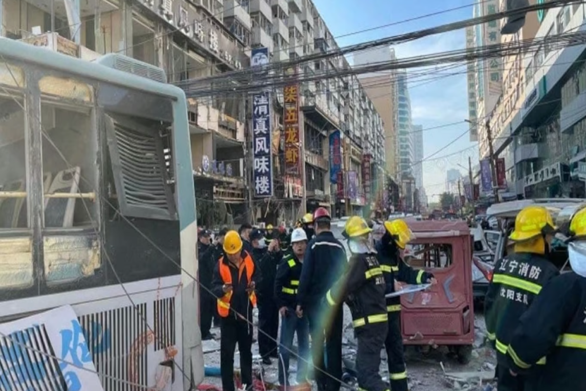 Çində restoranda partlayış olub, 30-dan çox adam ölüb