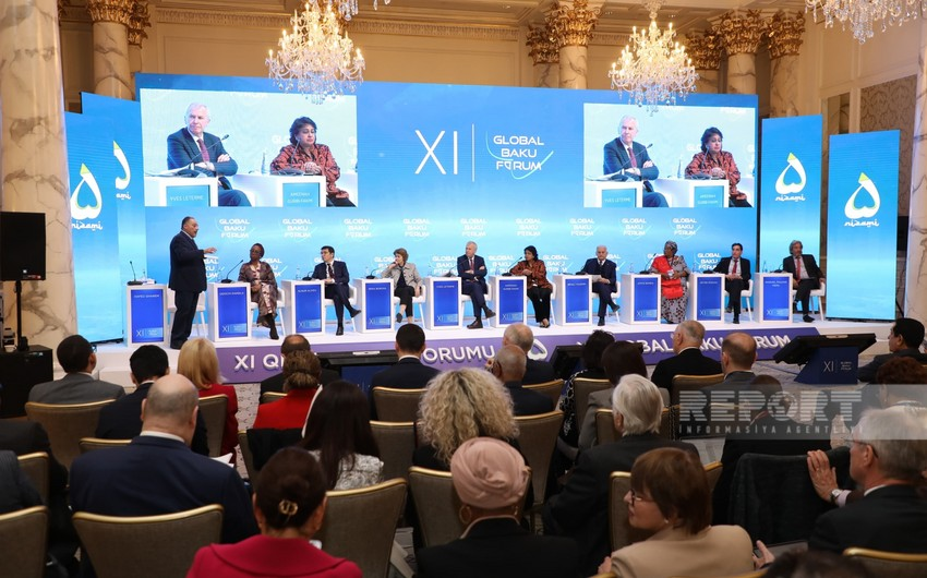 Xl Qlobal Bakı Forumunun üçüncü günü panel iclasları ilə davam edir