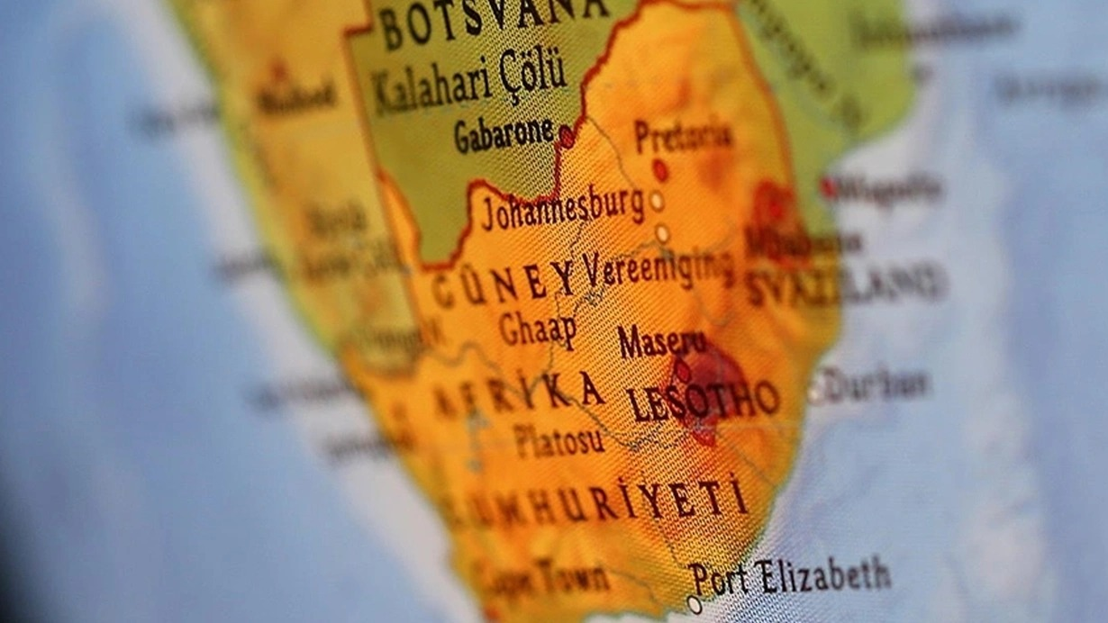Cənubi Afrikada bina uçdu: 19 nəfər öldü