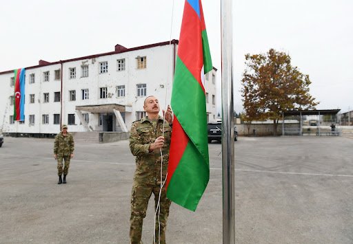 Zəngilan şəhərində şanlı Azərbaycan bayrağı dalğalanır