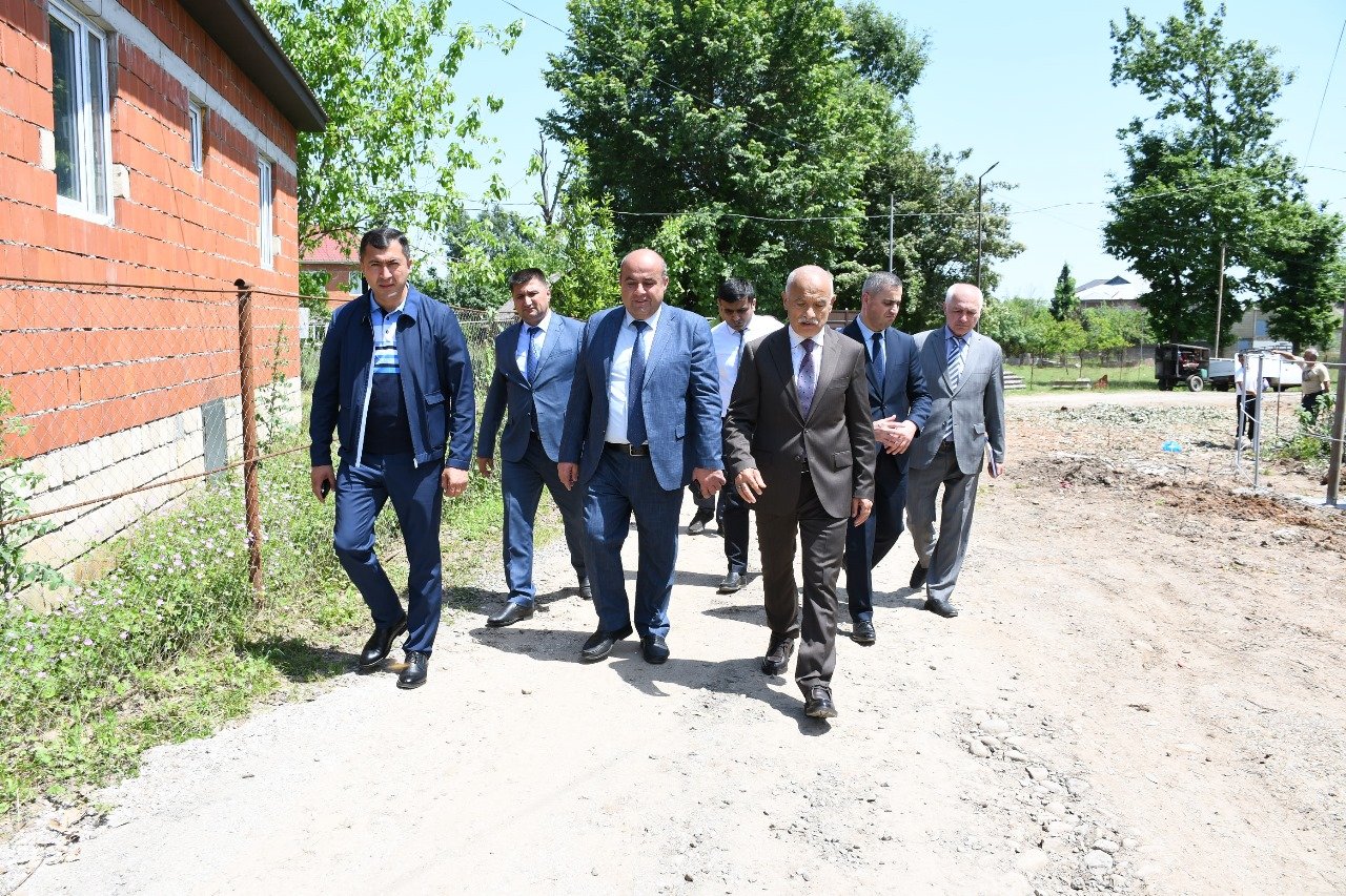 Kolatan kəndində zəbtdən azad olunan yol bərpa olunur
