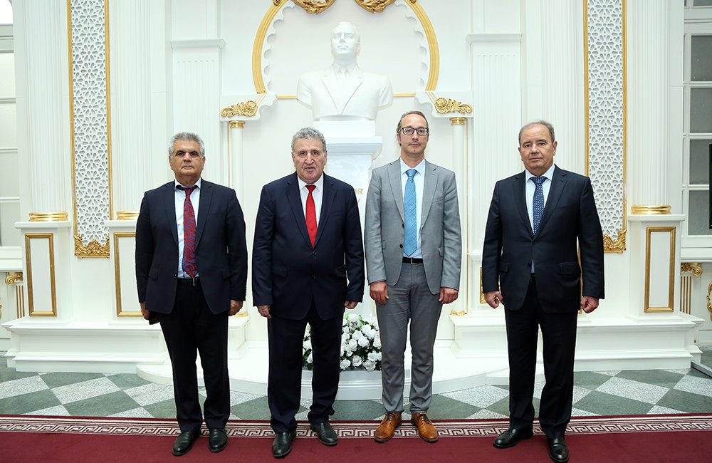 Akademik İsa Həbibbəyli “Springer Nature” nəşriyyatının vitse-prezidenti Aliaksandr Birukou ilə görüşüb