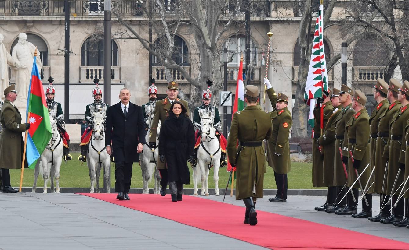 Azərbaycan Respublikasının Prezidenti İlham Əliyevin Macarıstana işgüzar səfər etmişdir